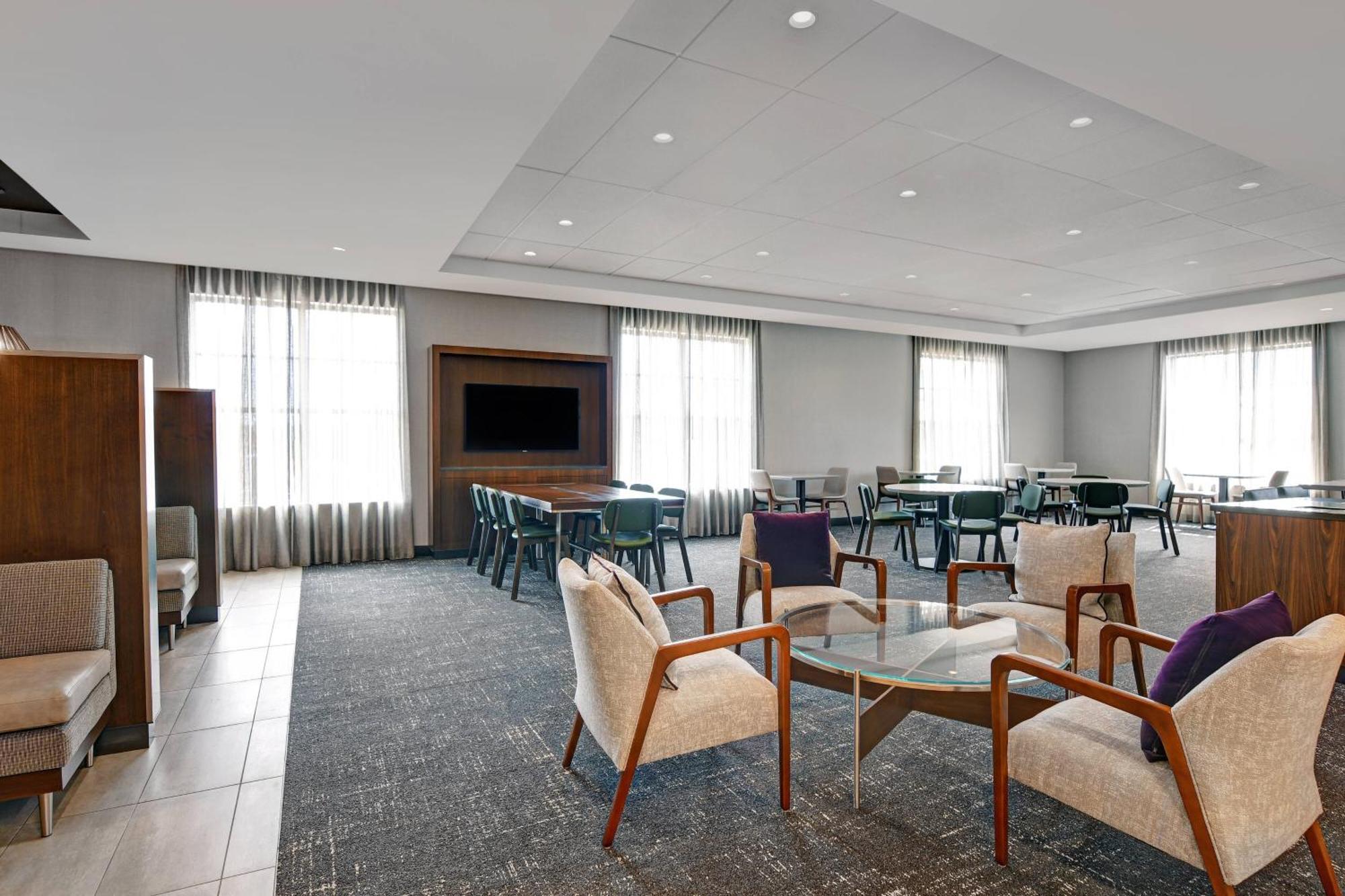 Courtyard By Marriott Manhattan Aggieville المظهر الخارجي الصورة
