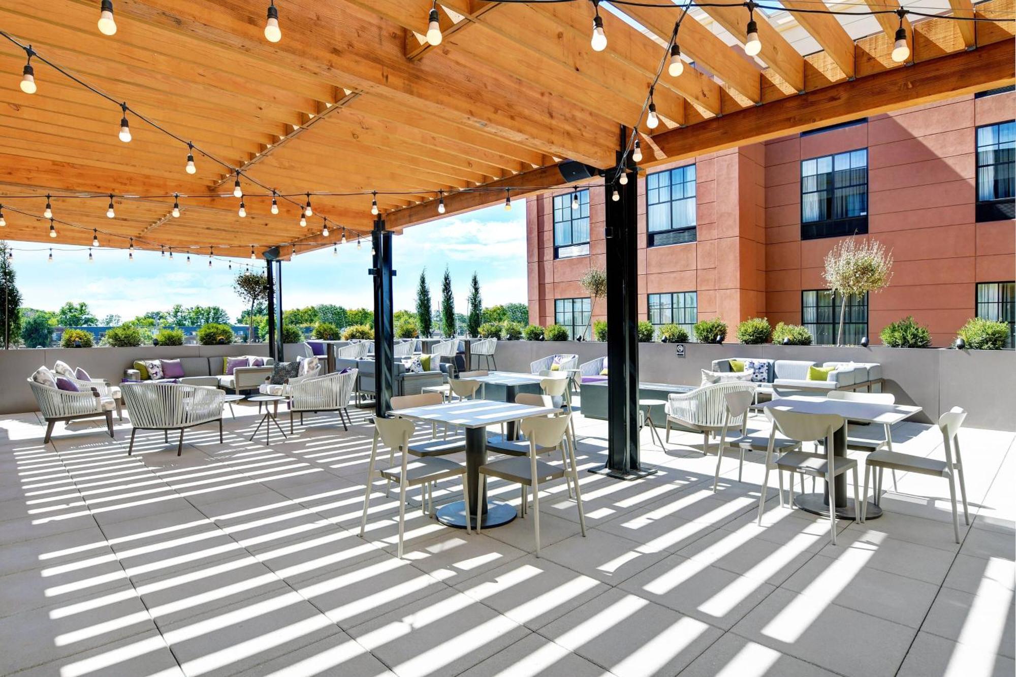 Courtyard By Marriott Manhattan Aggieville المظهر الخارجي الصورة