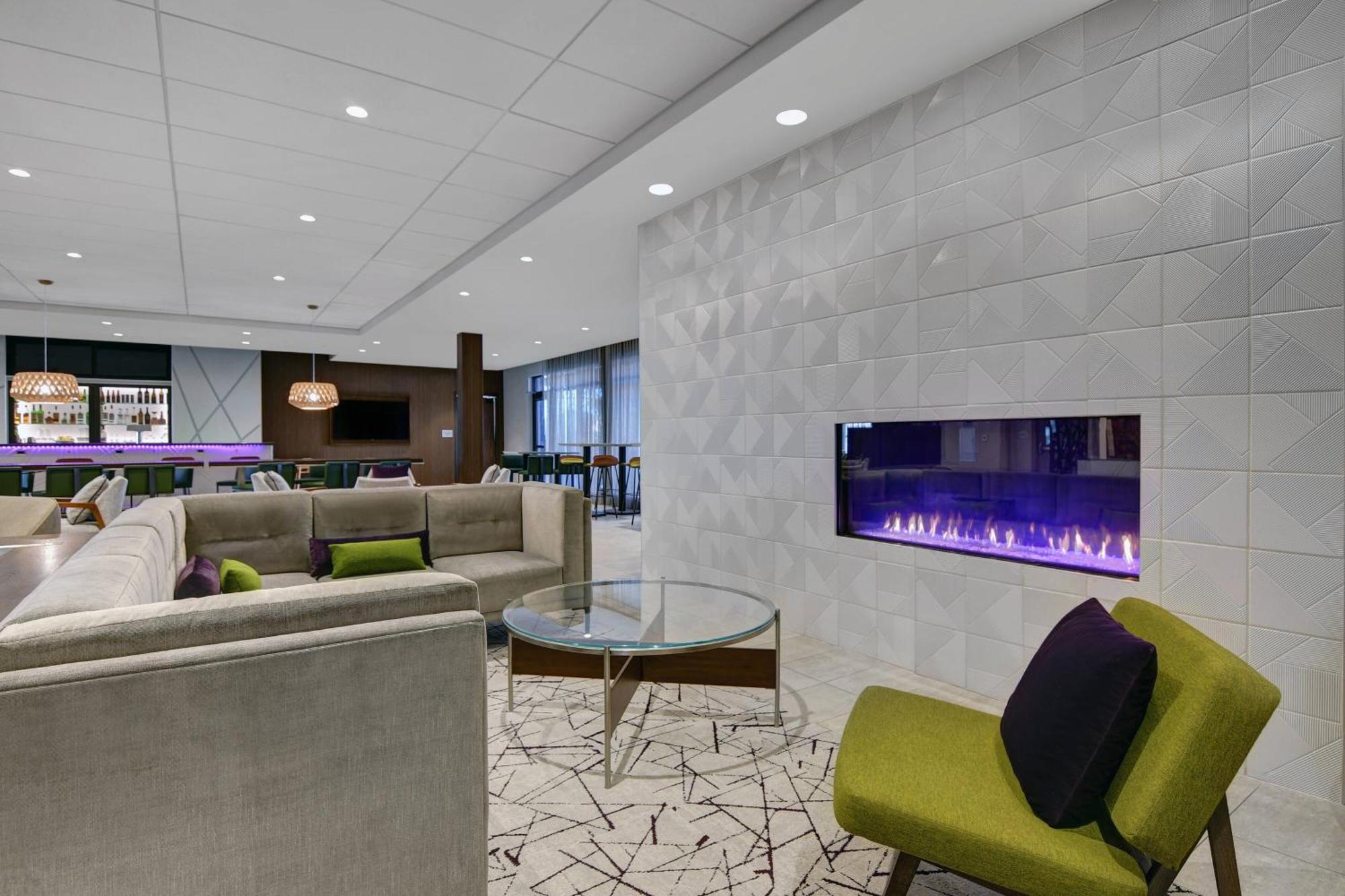 Courtyard By Marriott Manhattan Aggieville المظهر الخارجي الصورة